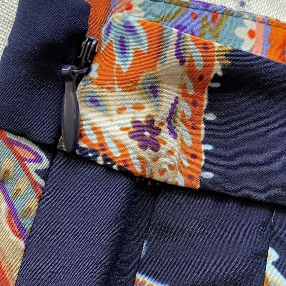 Tory Burch Etno Silk Paisley Printed Pleated Skirt Womens Size 4 Navy/Orange EUC - Picture 8 of 10
